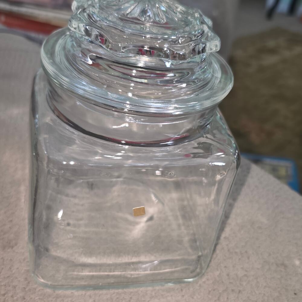 Vintage Mid-Century United Glass Square Canister Jar with Pressed Glass Lid
7 h
